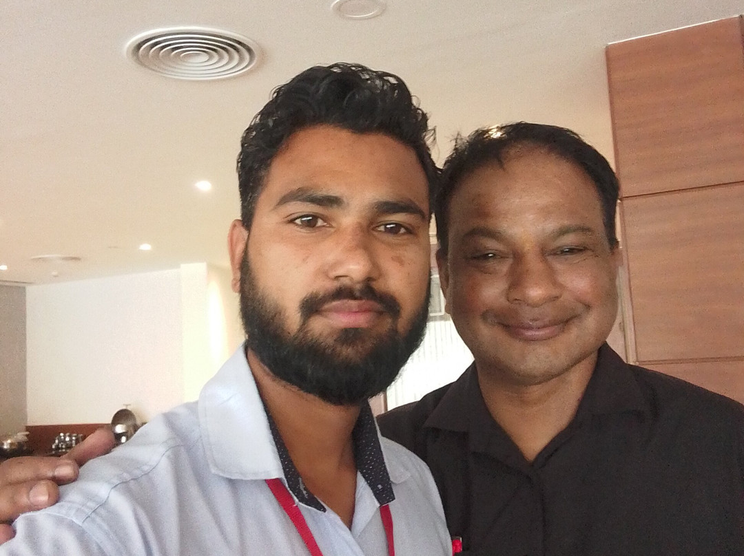 Caspia Hotel New Delhi Shalimar Bagh主图