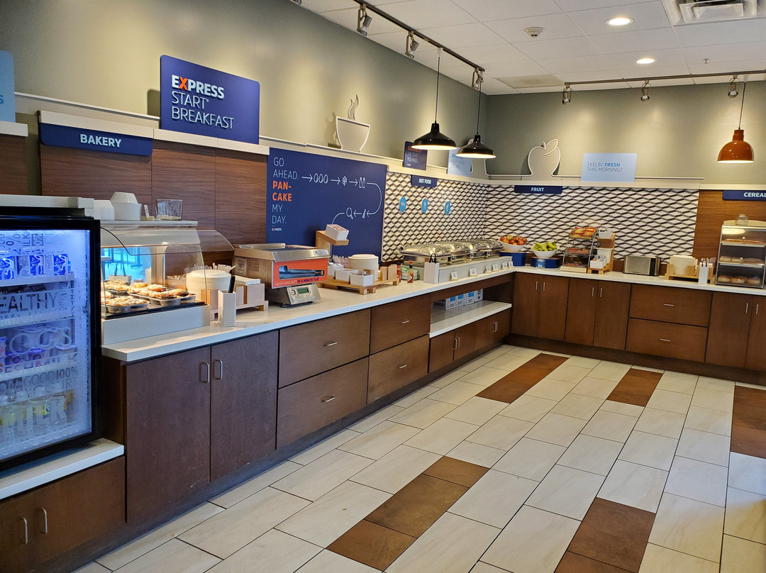 Holiday Inn Express & Suites Salem By IHG主图