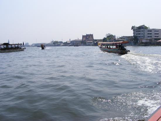 Chao Phraya Tourist Boat-曼谷必去景点