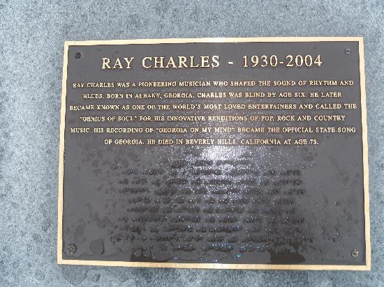 Ray Charles Plaza-奥尔巴尼必去景点