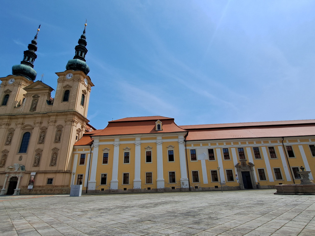Bazilika Nanebevzetí Panny Marie a Svatého Cyrila a Metoděje-Velehrad必去景点