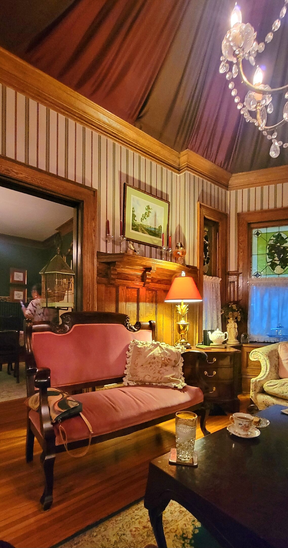 Brass Pineapple Inn-官方
