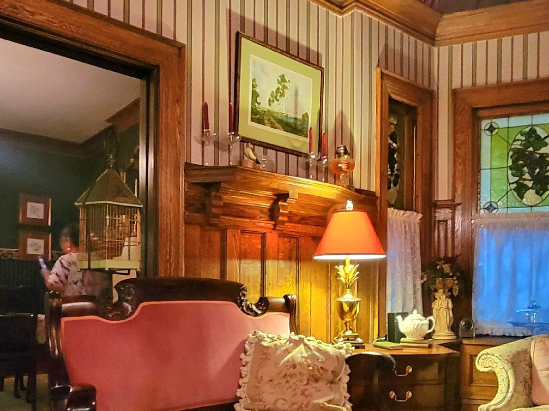 Brass Pineapple Inn主图