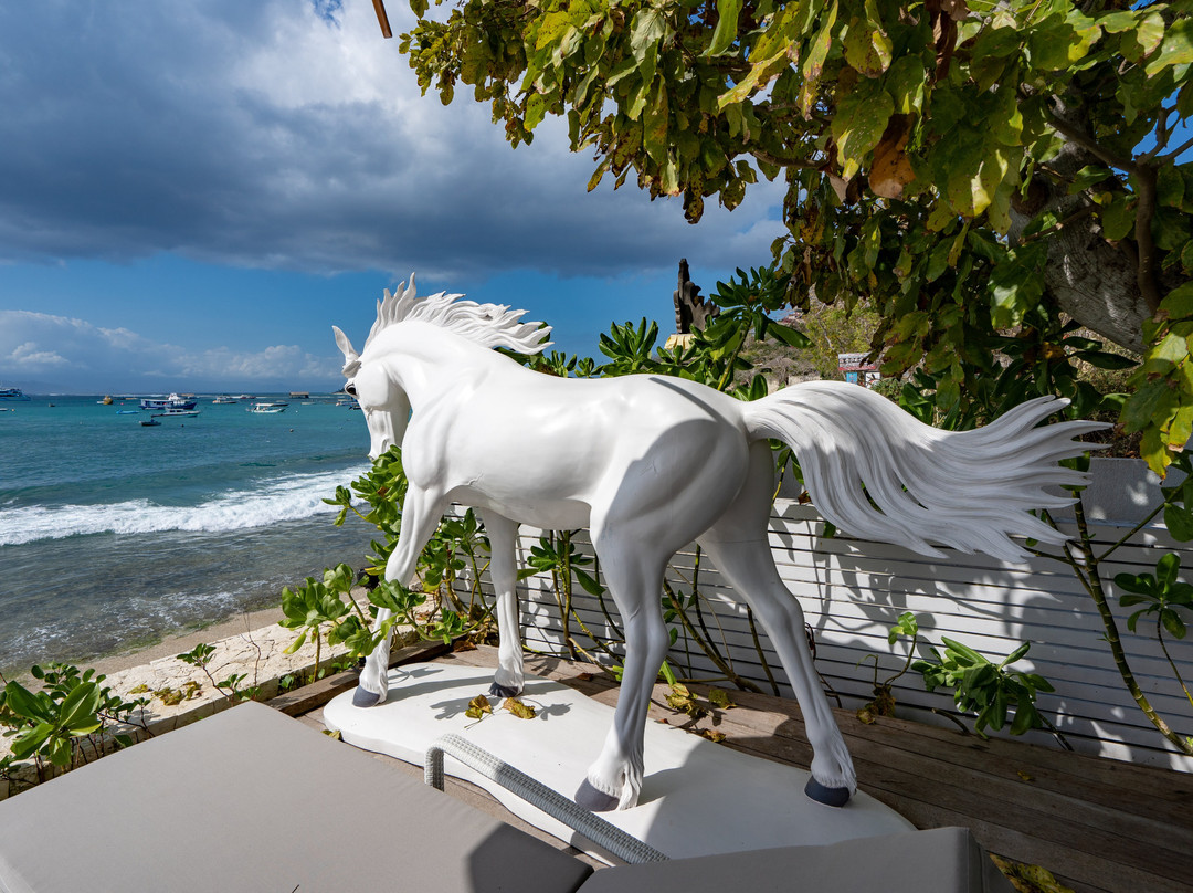 White Horse Resort主图