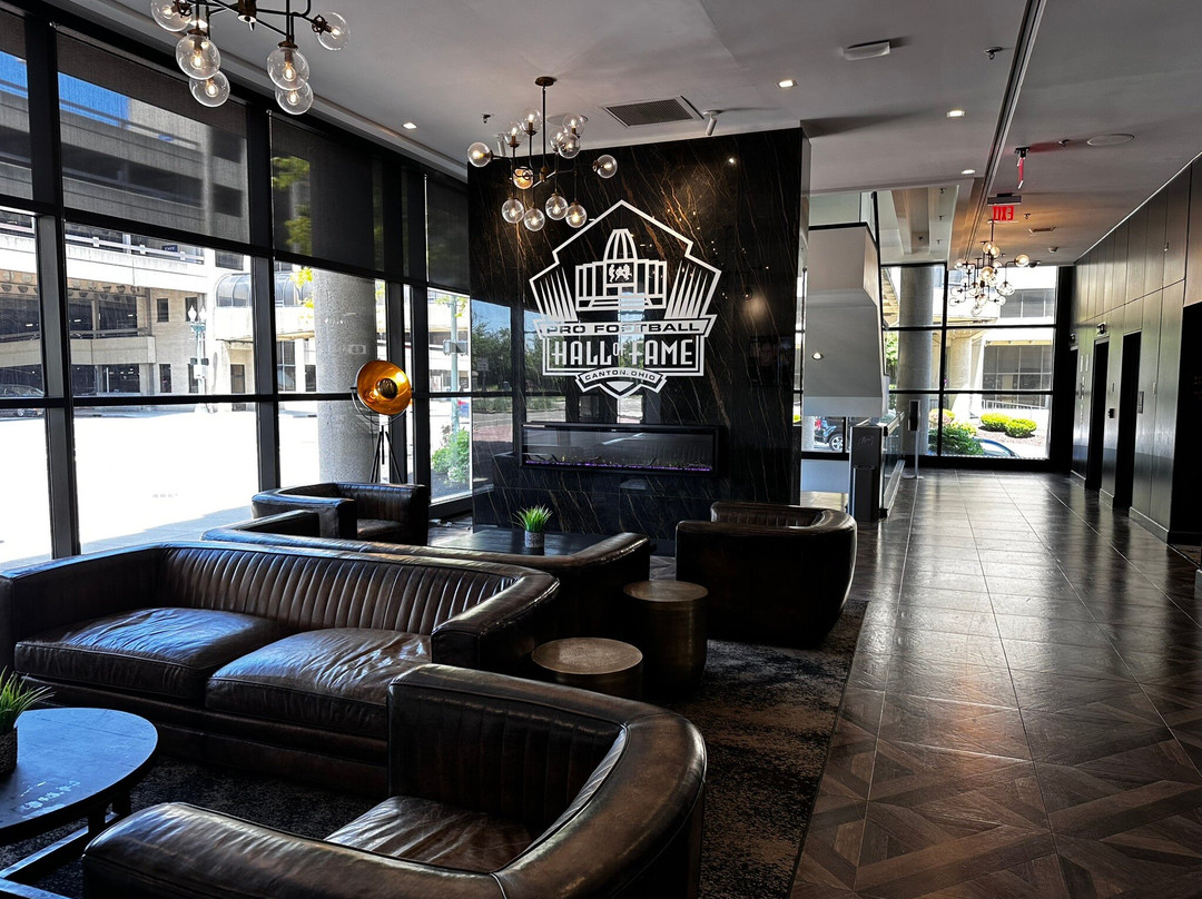 DoubleTree by Hilton Canton Downtown主图