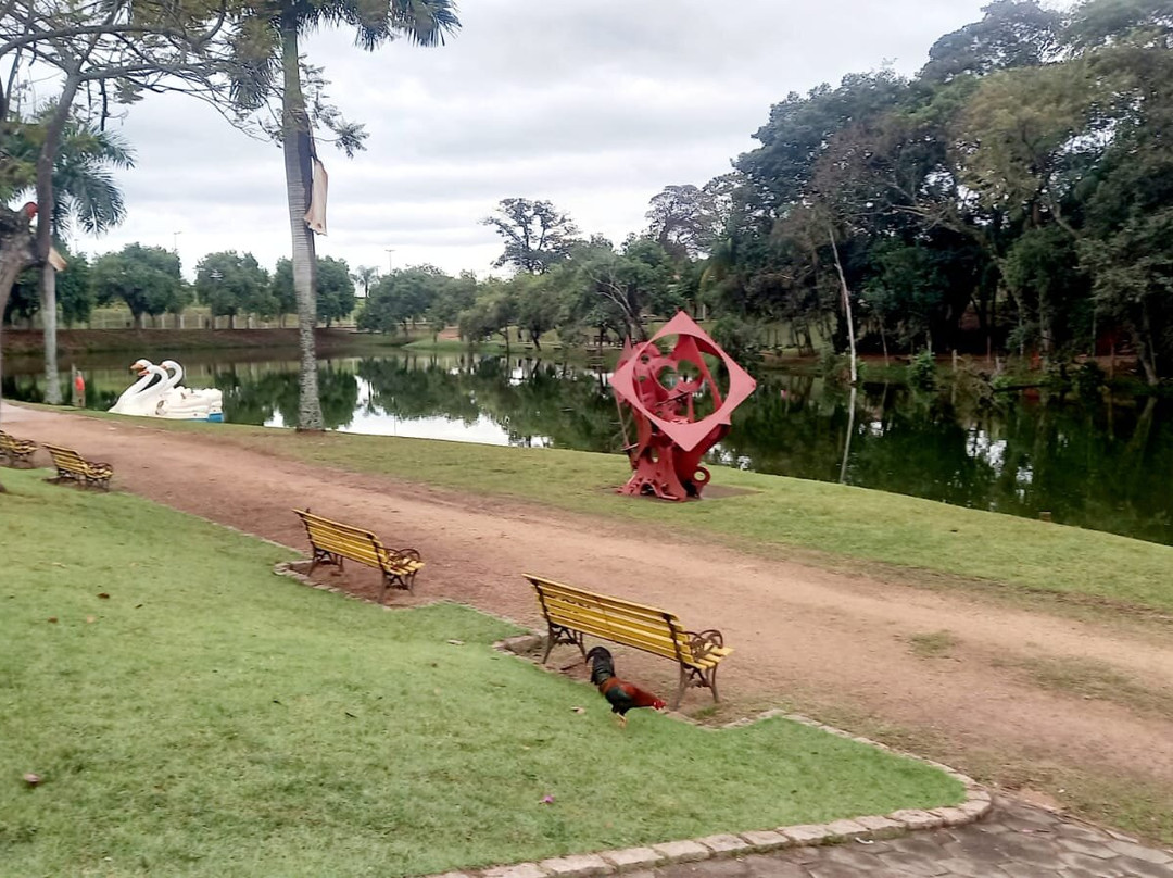 Lakes' Park景点图片