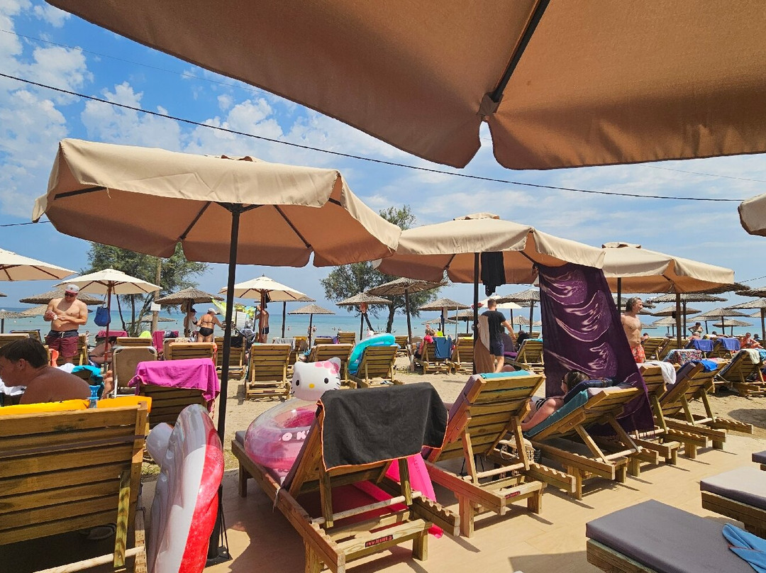 Angela Beach Hotel & Apts主图