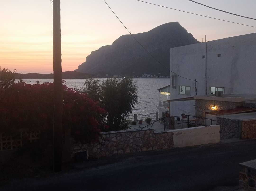 Zephyros Hotel主图