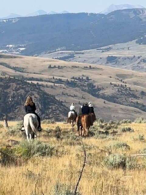 Hell's A-Roarin' Outfitters-加德纳必去景点