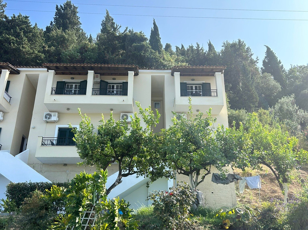 Akrogiali Rooms主图