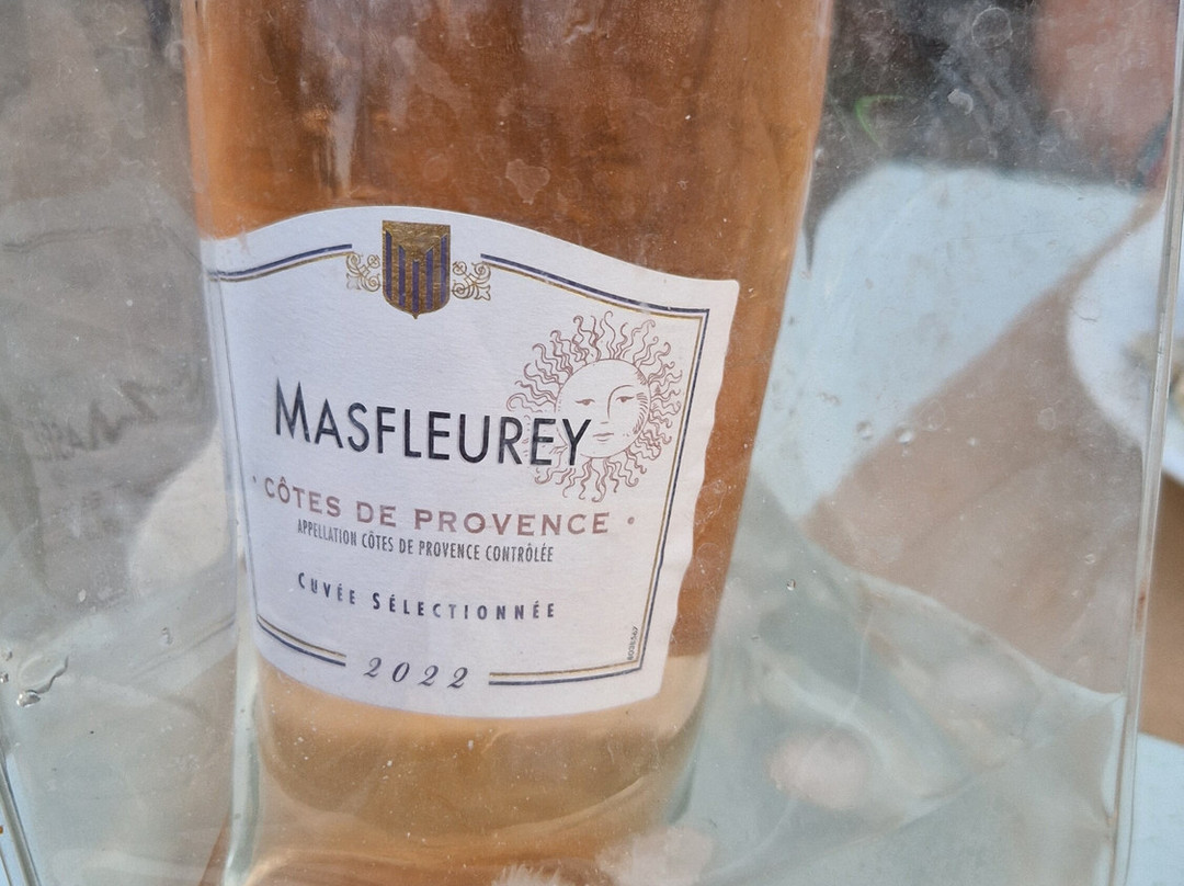 钟楼圣特酒店主图