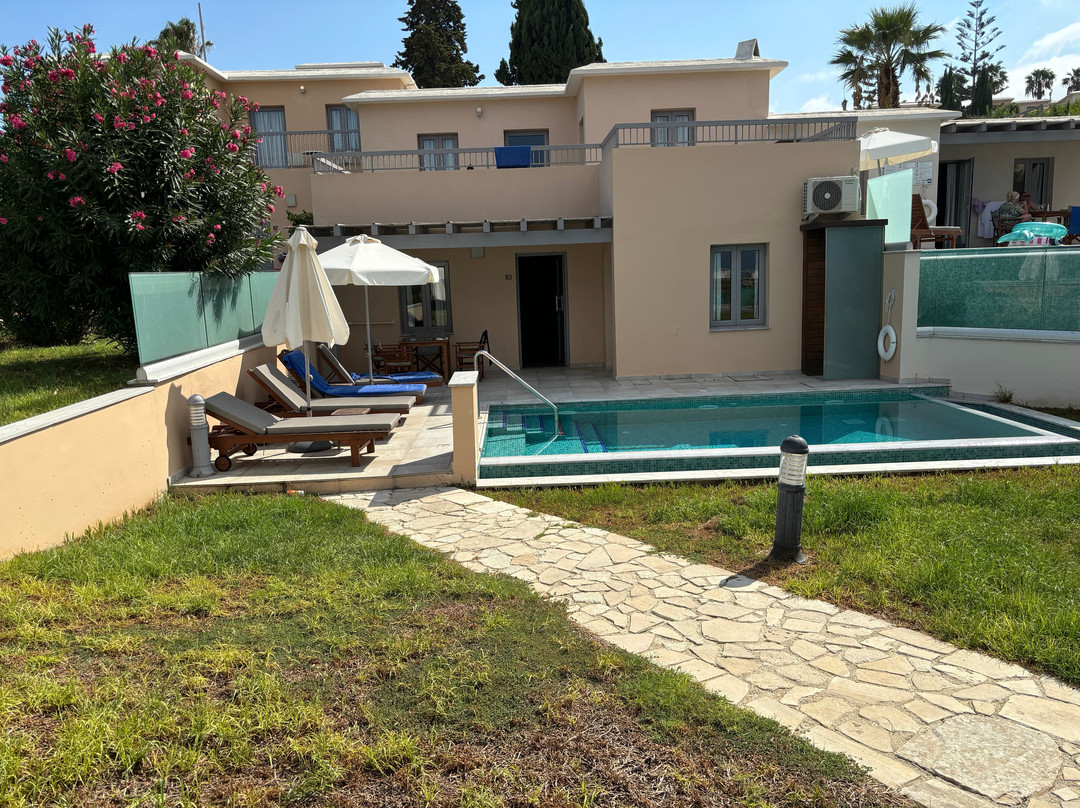 Louis St. Elias Resort & Waterpark主图