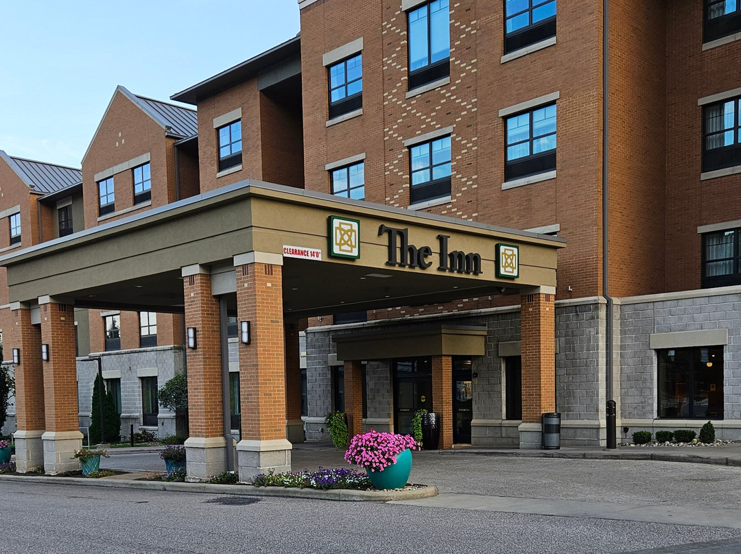 Best Western Plus Franciscan Square Inn And Suites Steubenville主图