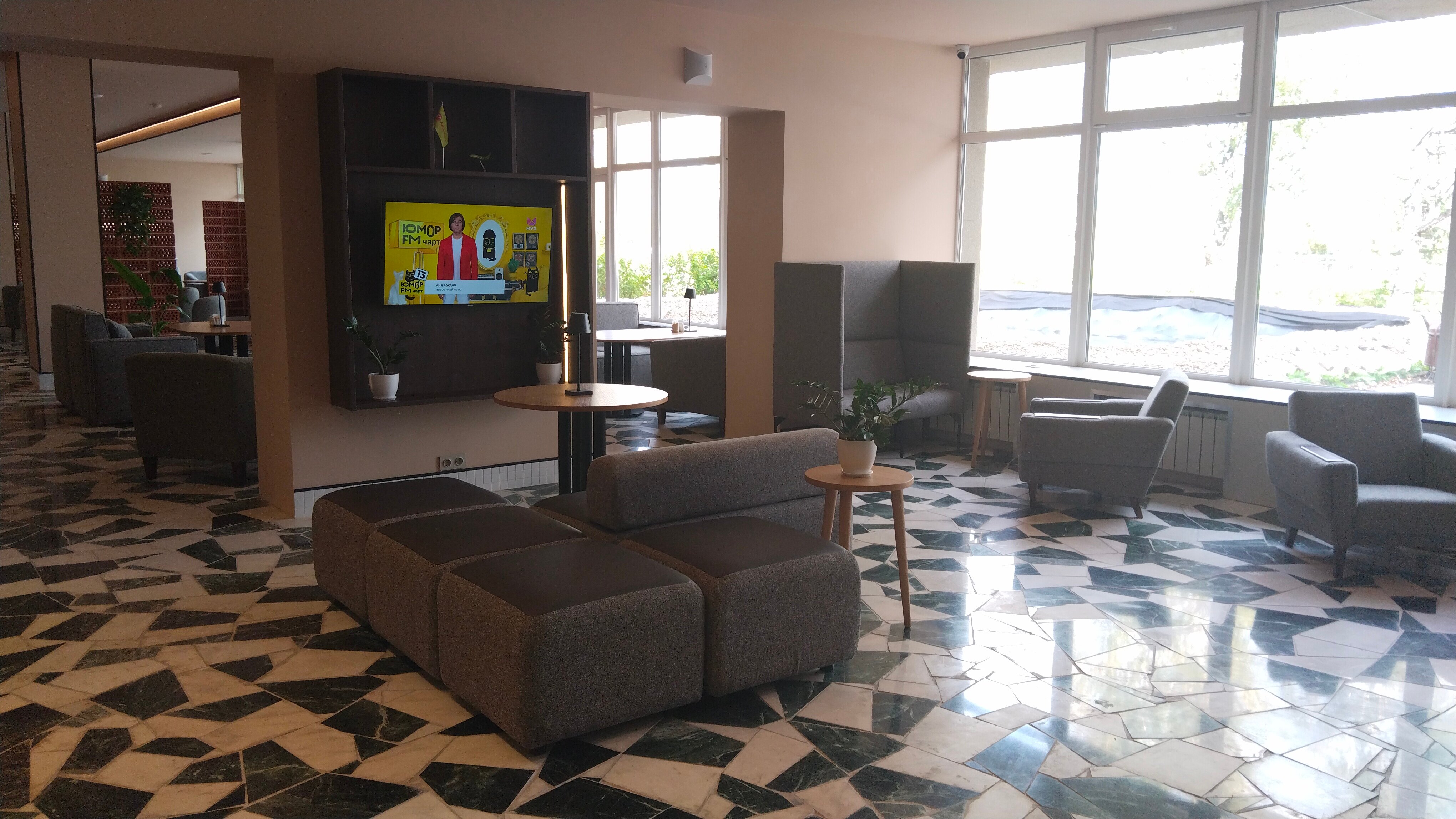 Apri Polet Hotel-官方