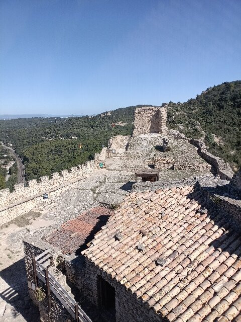 Forteresse de Mornas-Mornas必去景点