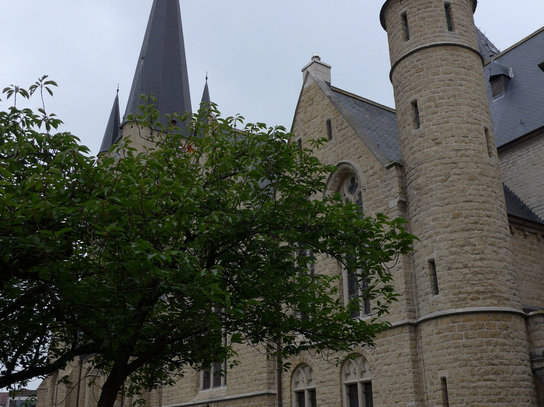 Onze-Lieve-Vrouwkerk-Sint-Katelijne-Waver必去景点
