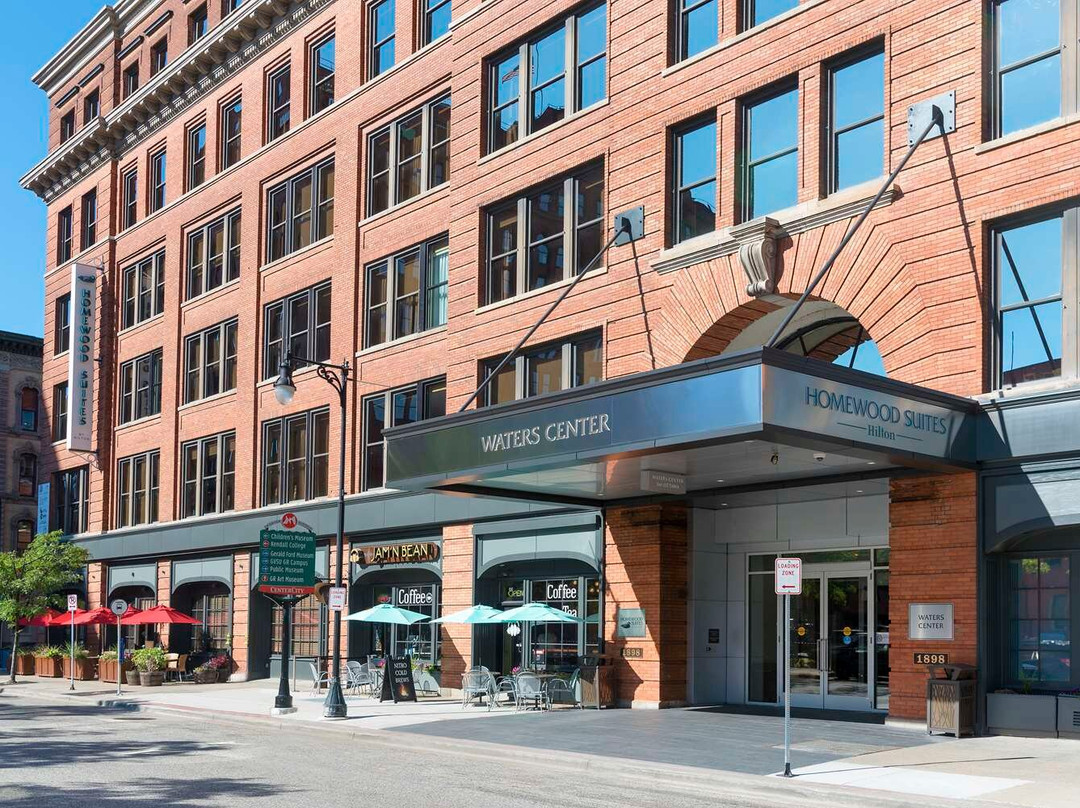 Homewood Suites By Hilton Grand Rapids Downtown主图
