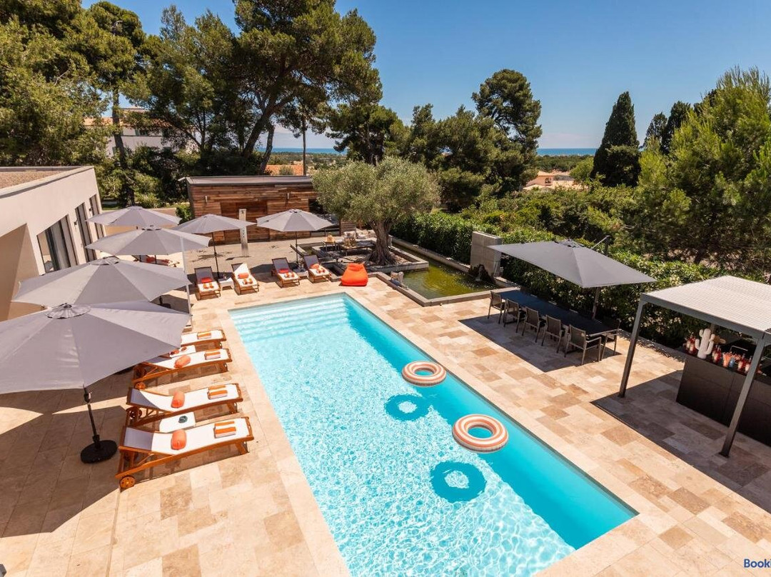 La Villa Monarque