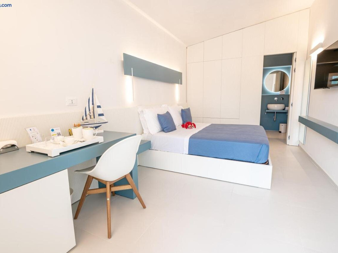 Sant'Elia Deluxe Rooms