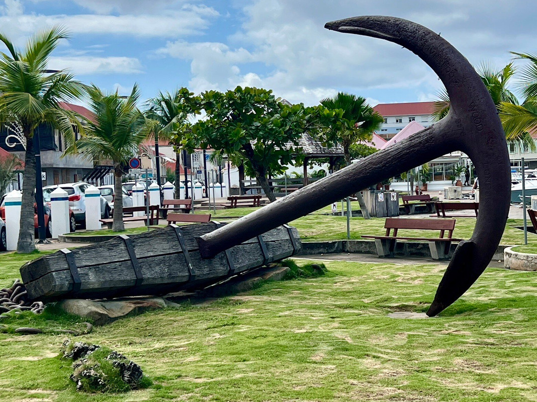 Square De La Retrocession-居斯塔维亚必去景点