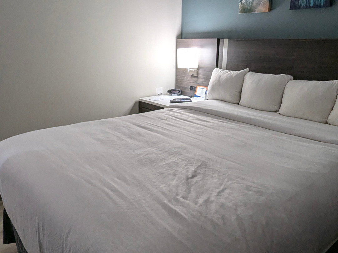 Sleep Inn & Suites Clarion, PA Near I-80主图