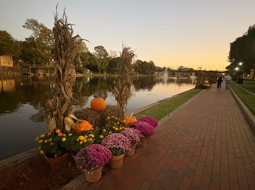 Historic District Shopping-纳基托什县必去景点