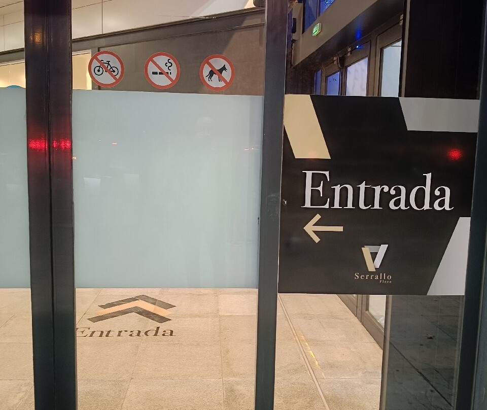 C.C Serrallo Plaza-格拉纳达必去景点