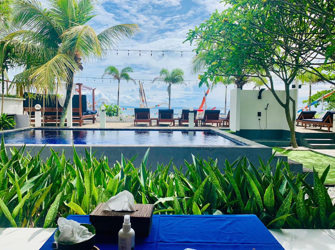 Bale Solah Beach Club Lombok