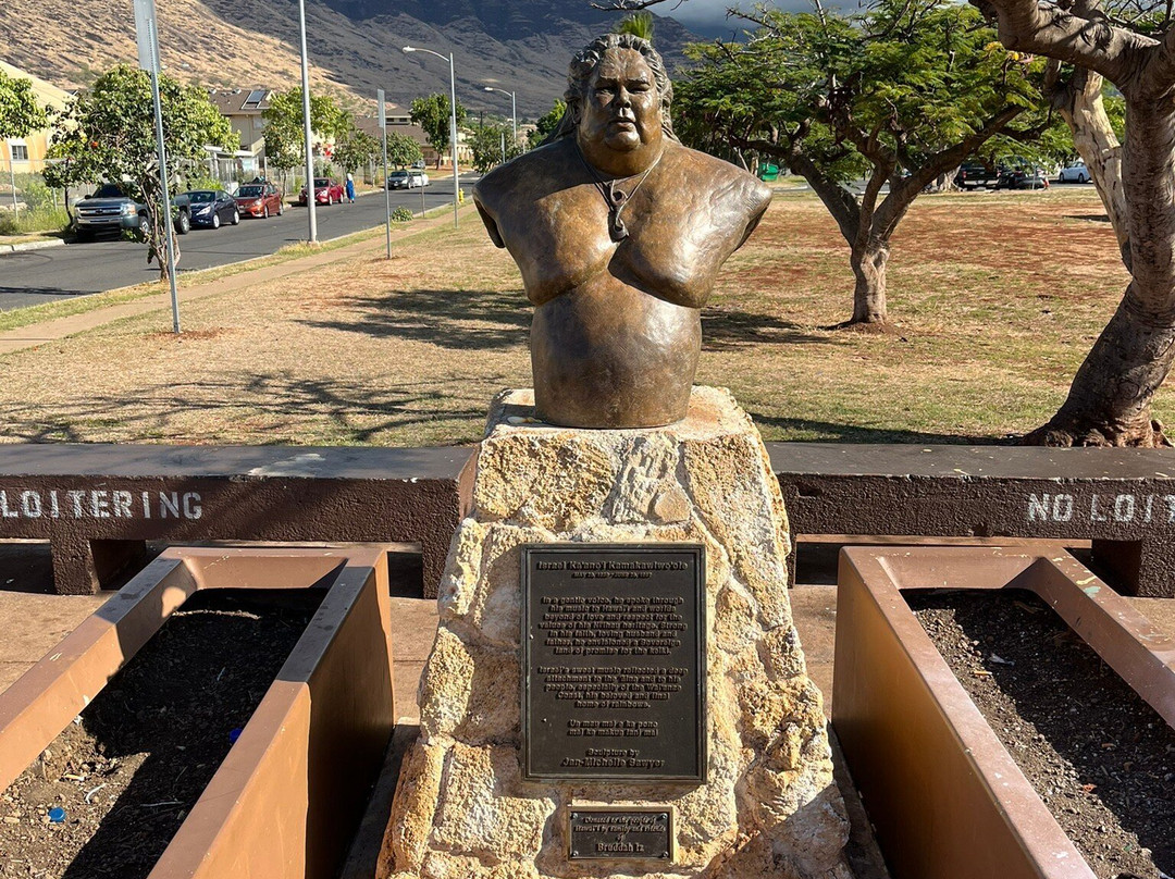 Israel Kamakawiwo'ole Tribute-瓦胡岛必去景点