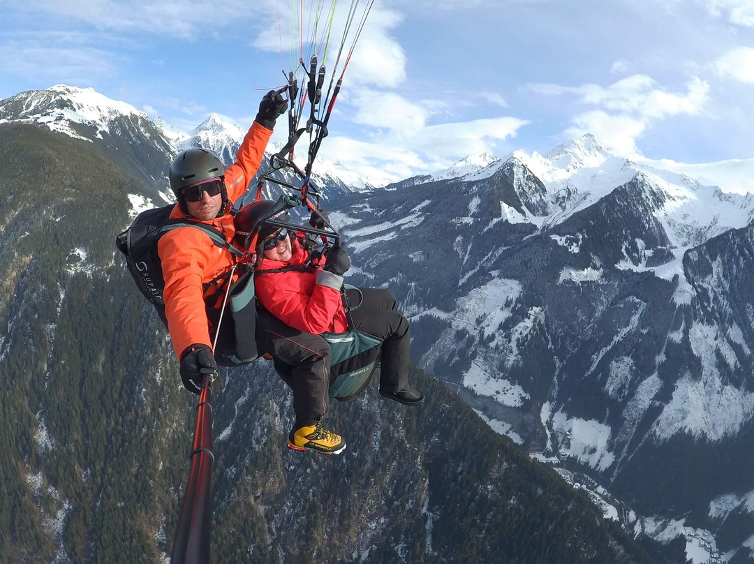Stocky Air Paragliding景点图片