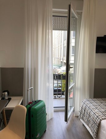 米兰中央车站伯尔尼纳酒店主图