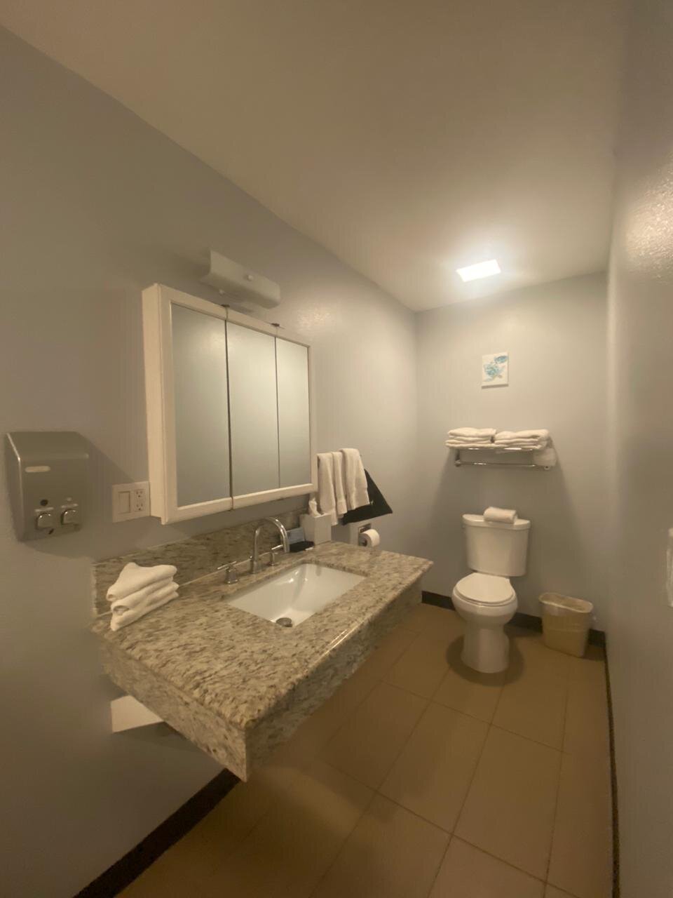 Ocean Surf Inn & Suites-官方