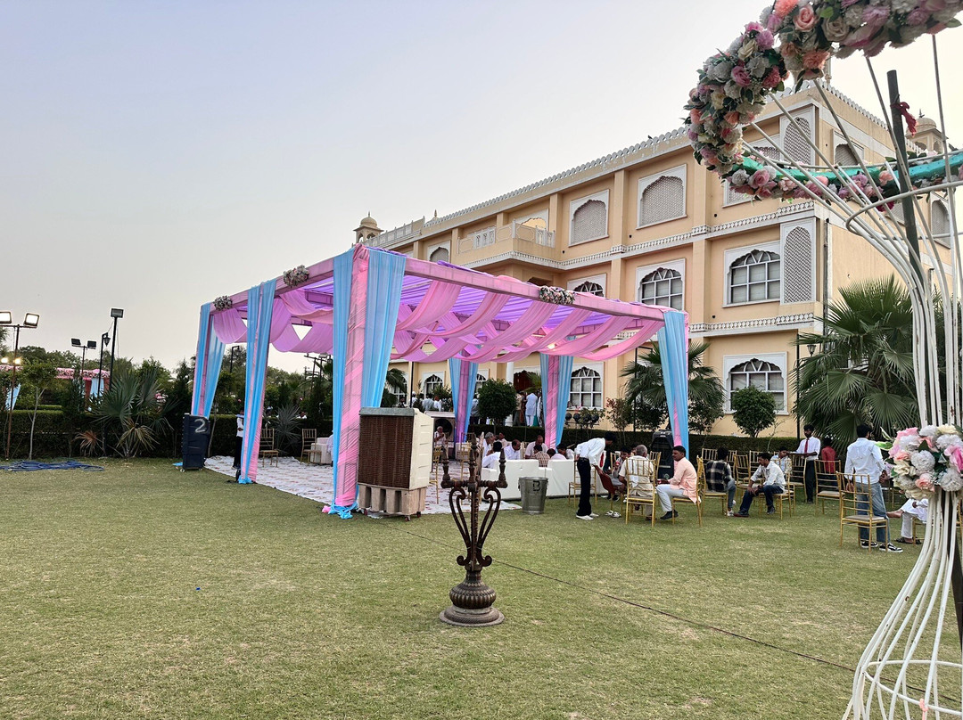 Hari Mahal Resort