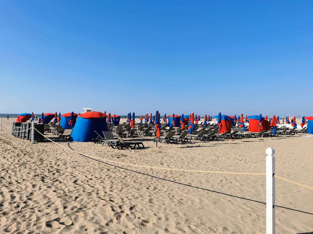 Plage de Deauville-多维尔必去景点