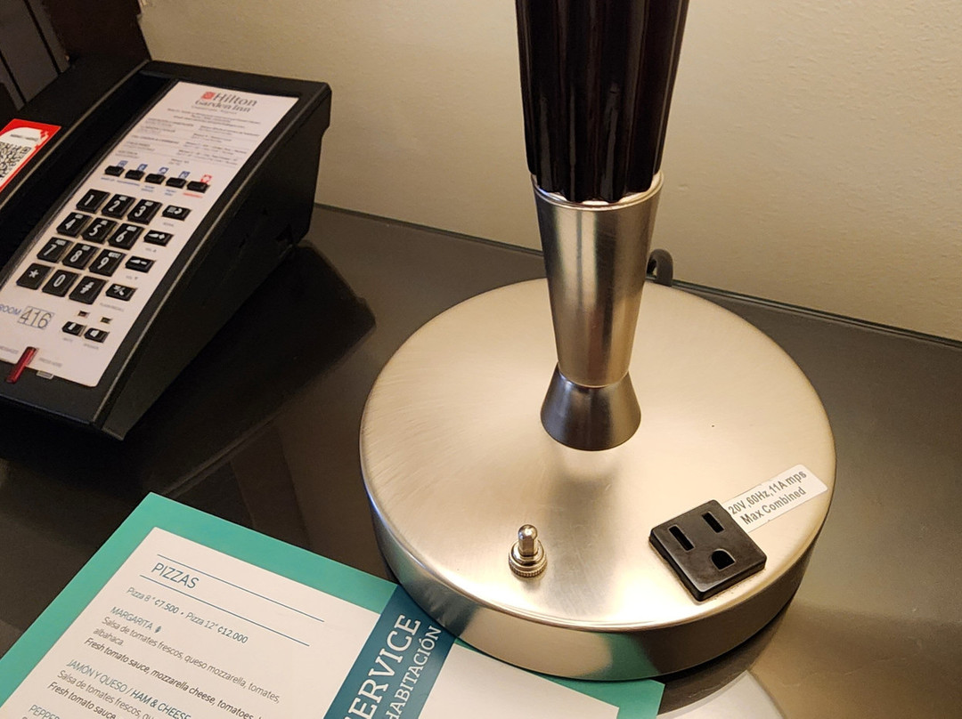 利比里亚机场希尔顿花园酒店主图