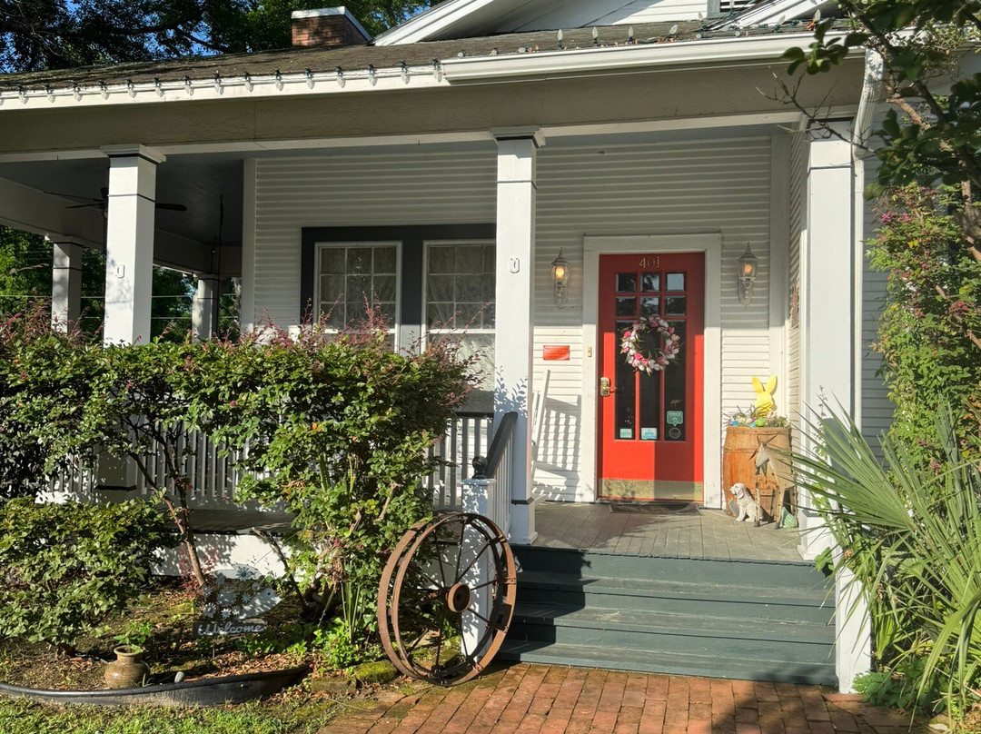 The Carriage House Bed and Breakfast主图