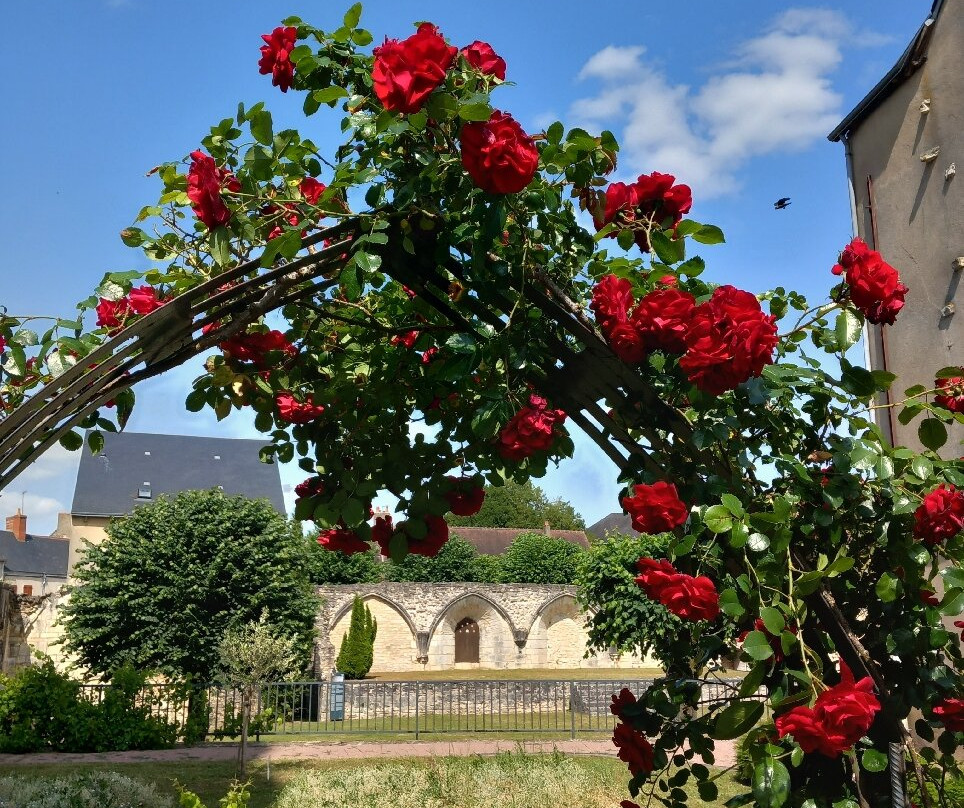 Abbaye Notre Dame de Deols-Deols必去景点