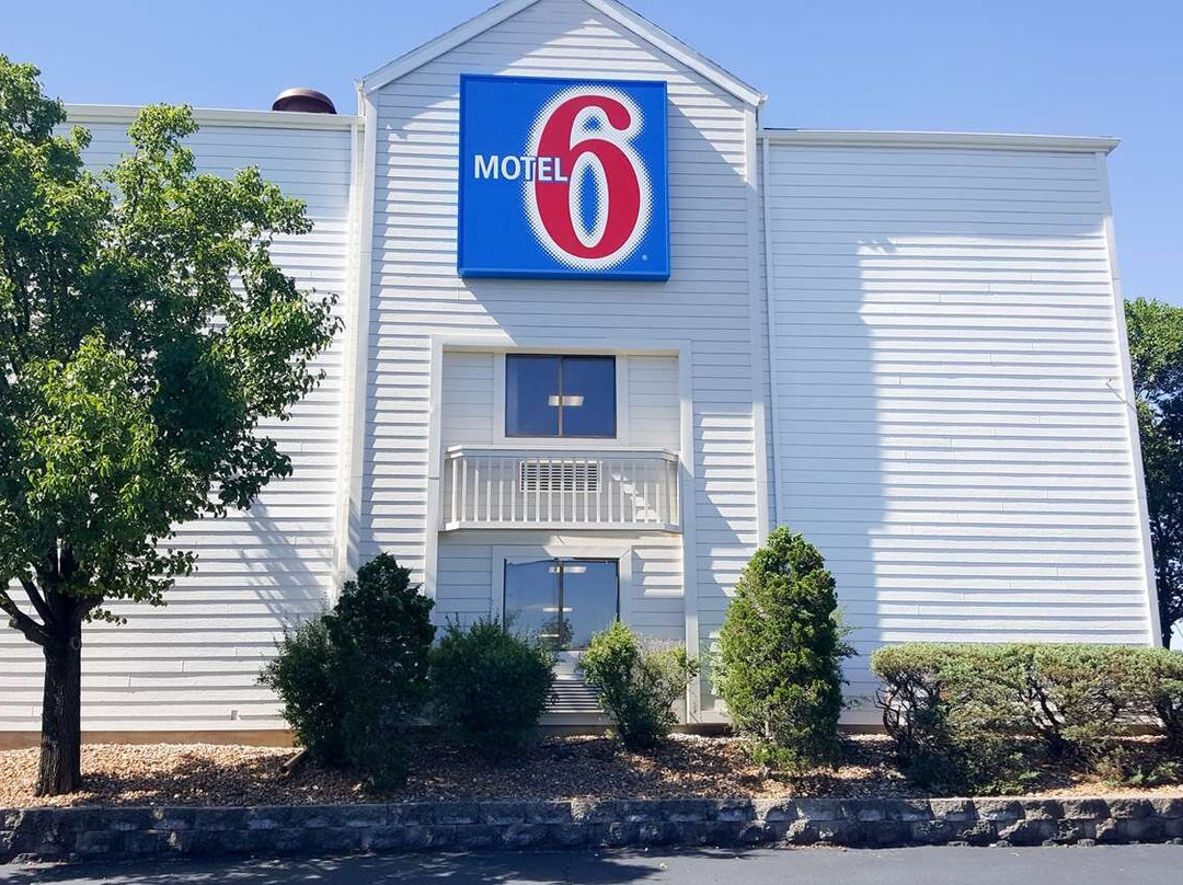 Motel 6 Maryland Heights