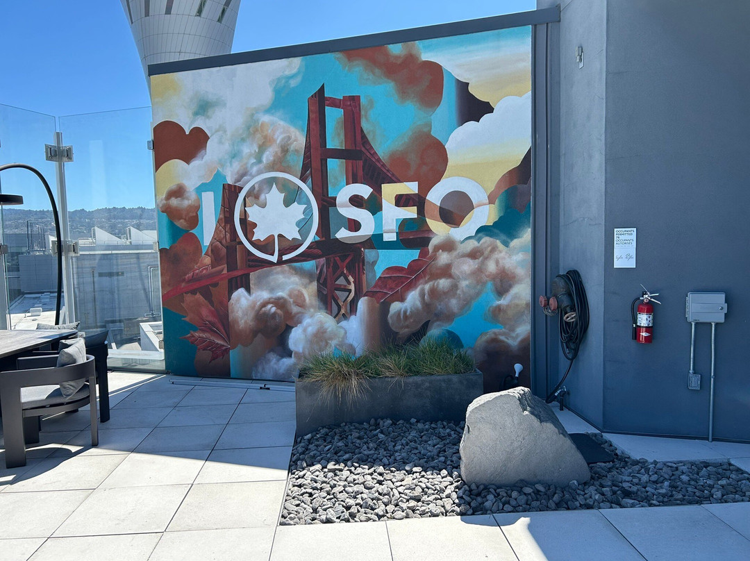 Maple Leaf Lounge-密尔布瑞必去景点