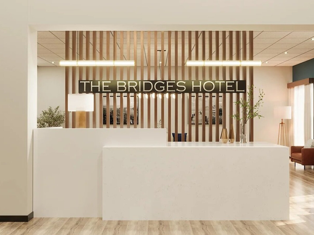 The Bridges Hotel主图