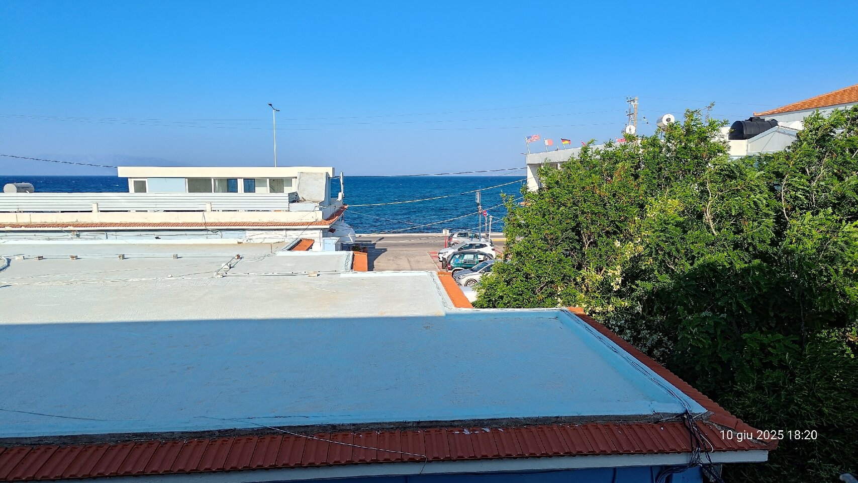 Seafront Studios & Apartments-官方