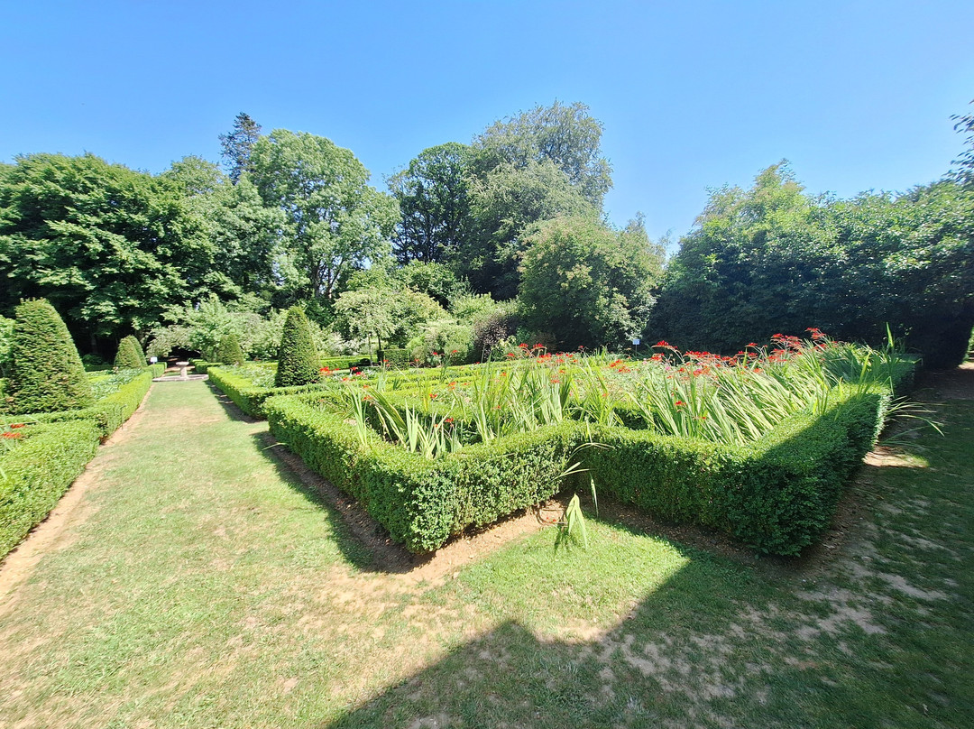 Musee Du College Royal Et Militaire De Thiron-Gardais-Thiron-Gardais必去景点