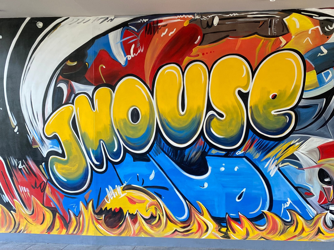 The J House Greenwich主图