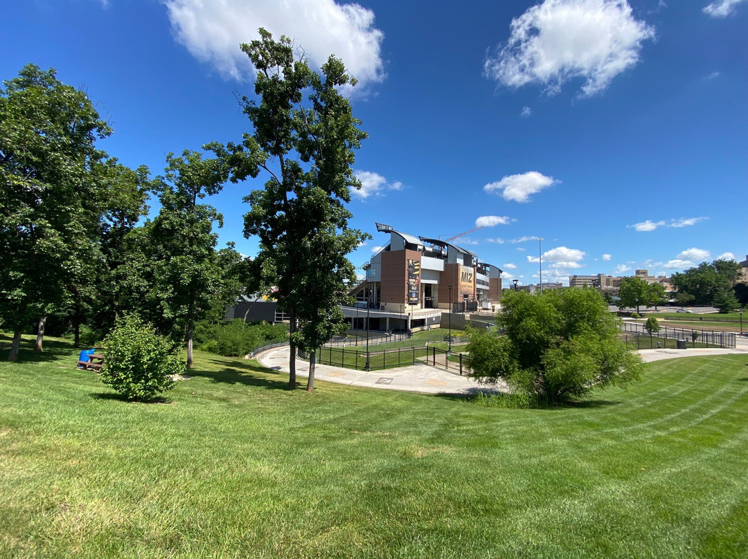 Faurot Field-哥伦比亚市必去景点