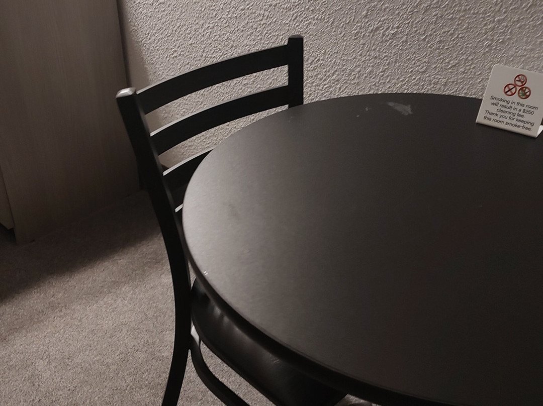 Yellowstone River Inn主图