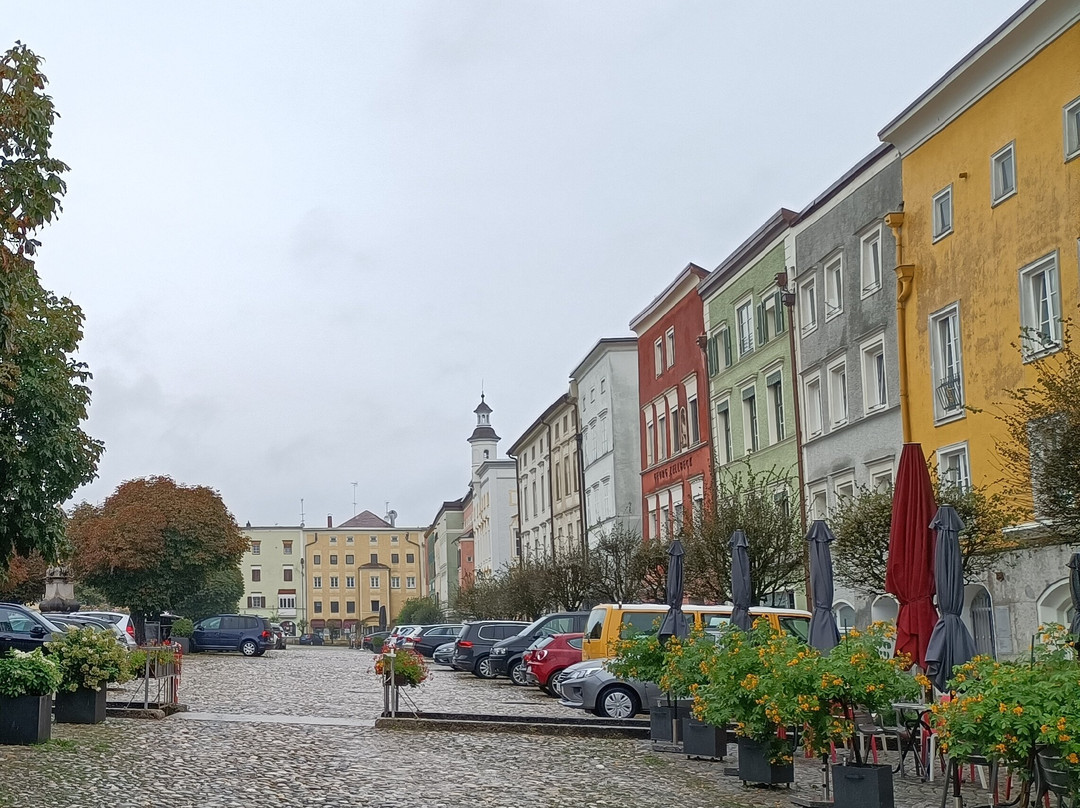 Pfarrkirche St. Laurenrius-Tittmoning必去景点