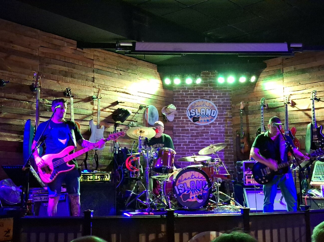 Electric Island Live Music Bar-提亚必去景点