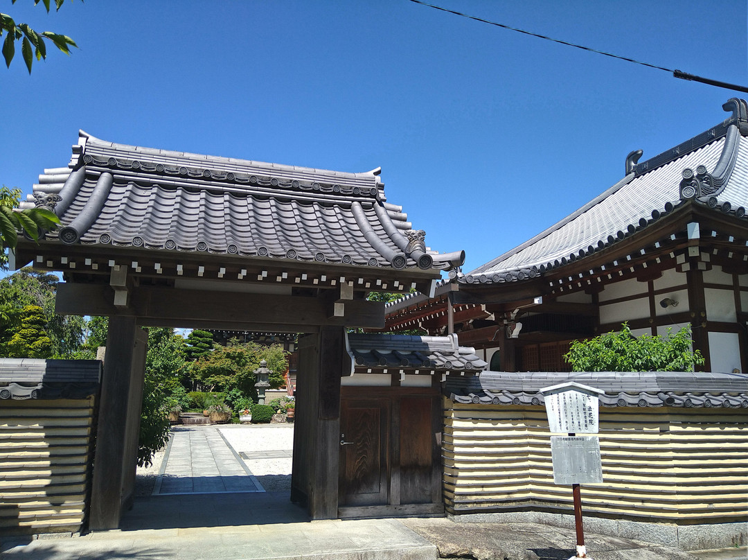 Hokke-in Temple