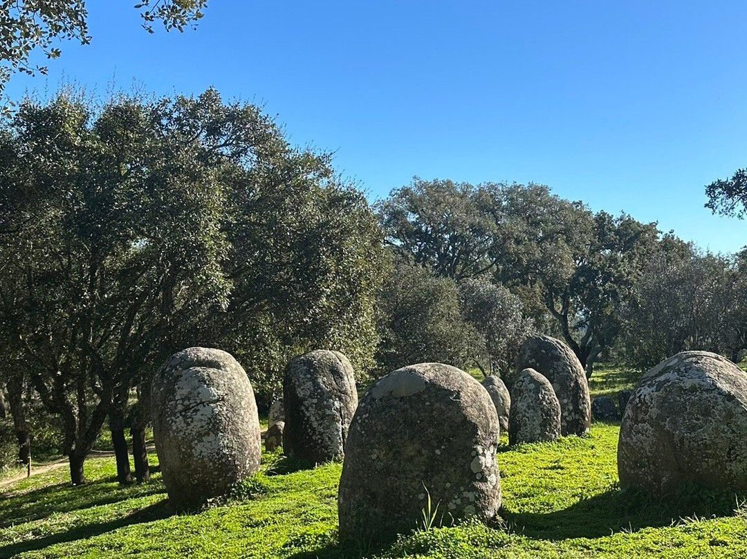 Cromeleque dos Almendres-埃武拉必去景点