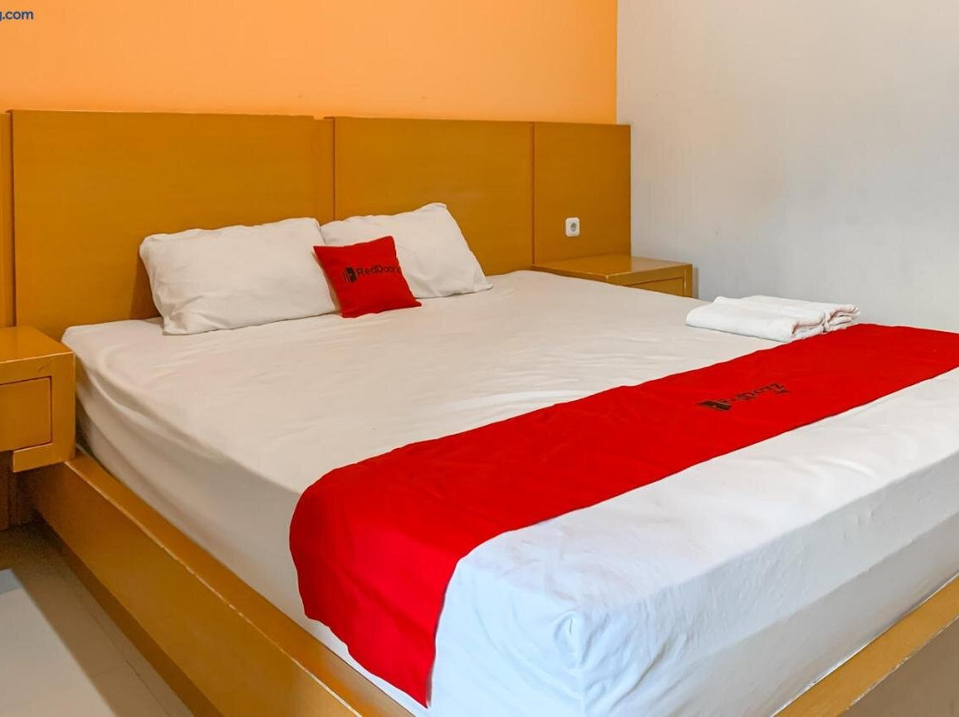 Reddoorz Syariah @ Haurgeulis